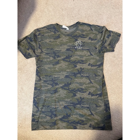 PAWZ t-shirt NWOT - Picture 1 of 2